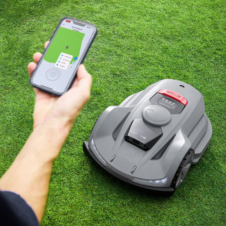 Why APP Remote Controlled Lawn Mowers are Ideal for Elderly or Disabled Homeowners