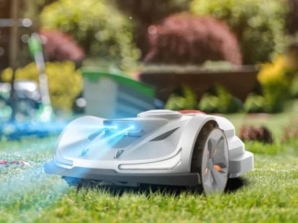 Remote Control Lawn Mowers: Revolutionizing Lawn Care for Fine Gardening and Backyard Maintenance