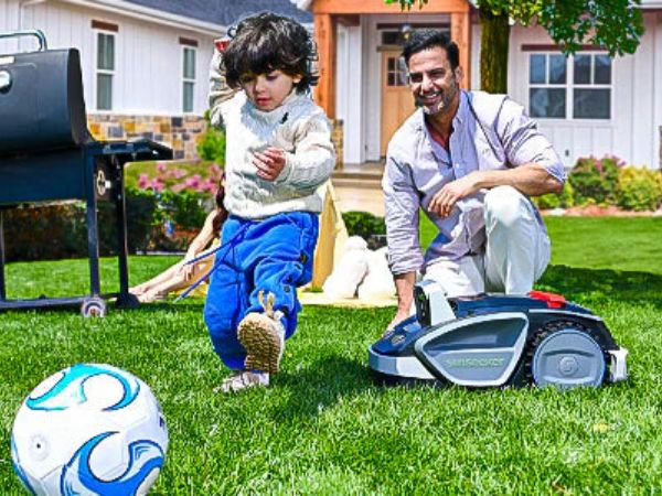 SUNSEEKER V3 Robot Lawn Mower | 0.15 Acre | ReadyGo™