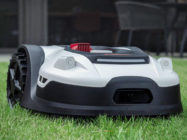 Experience Effortless Lawn Care with Our L22 Series Automatic Lawn Mowers
