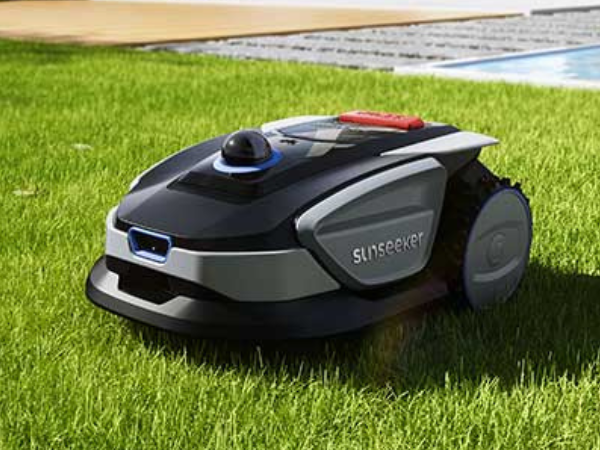 Robot Lawn Mowers: How They Can Improve the Health and Aesthetics of Your Lawn