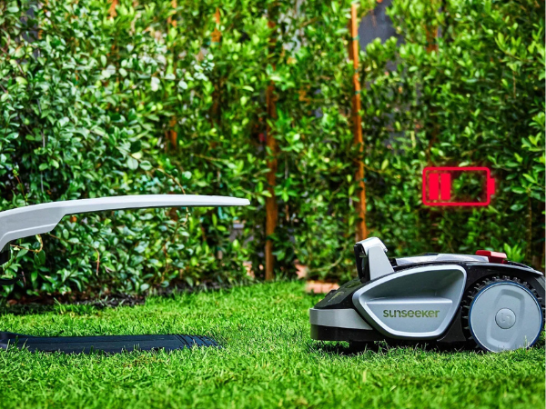 Sunseeker Robot Lawn Mower Buying Checklist Before Spring 2026: Yard Size, Slopes, Zones, and Obstacles